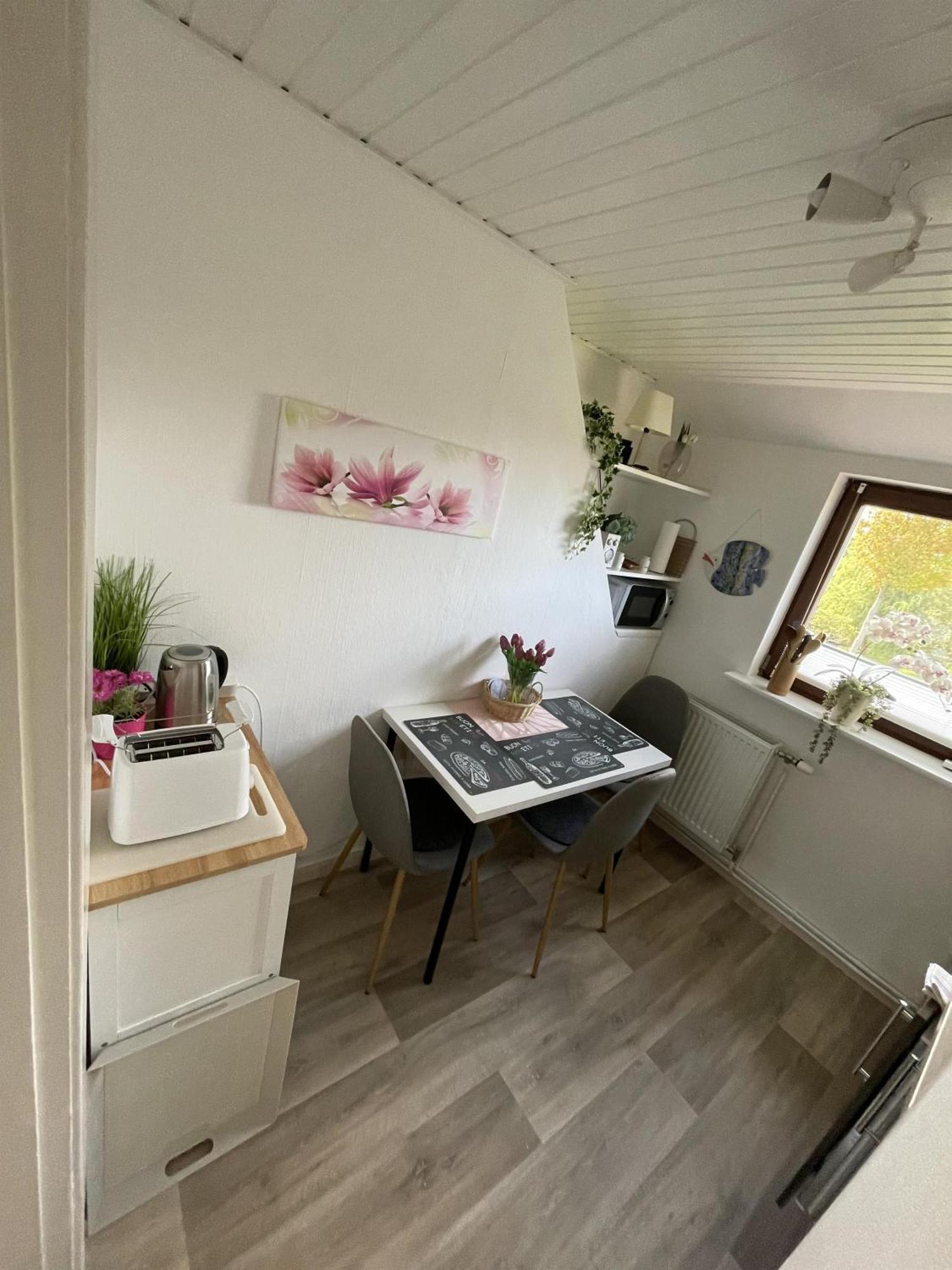 Ferienwohnung Alice Burhave Exteriör bild